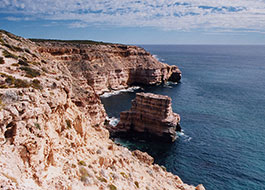 Castel_Cove