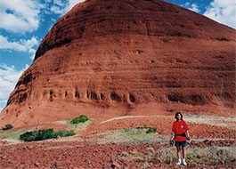 Kata_Tjuta_Gorge-3