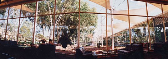 Sails_in_the_Desert_Hotel