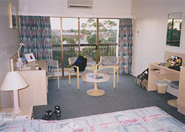 Guest_room_No.306