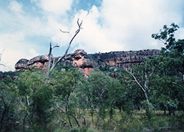 Nourlangie_Rock-1