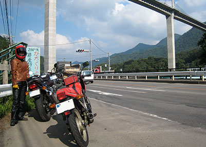 R145